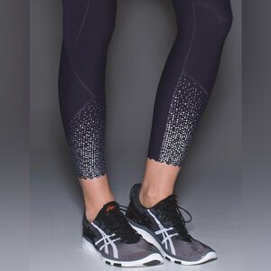 Lululemon tight stuff reflective tight grape black tender violet purple